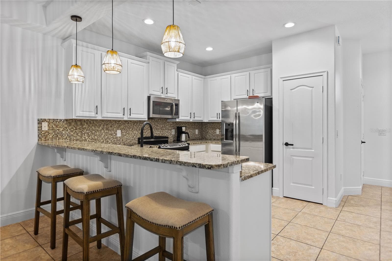 Townhouse at 8143 ROSEVILLE RD, DAVENPORT, photo 9 of 24