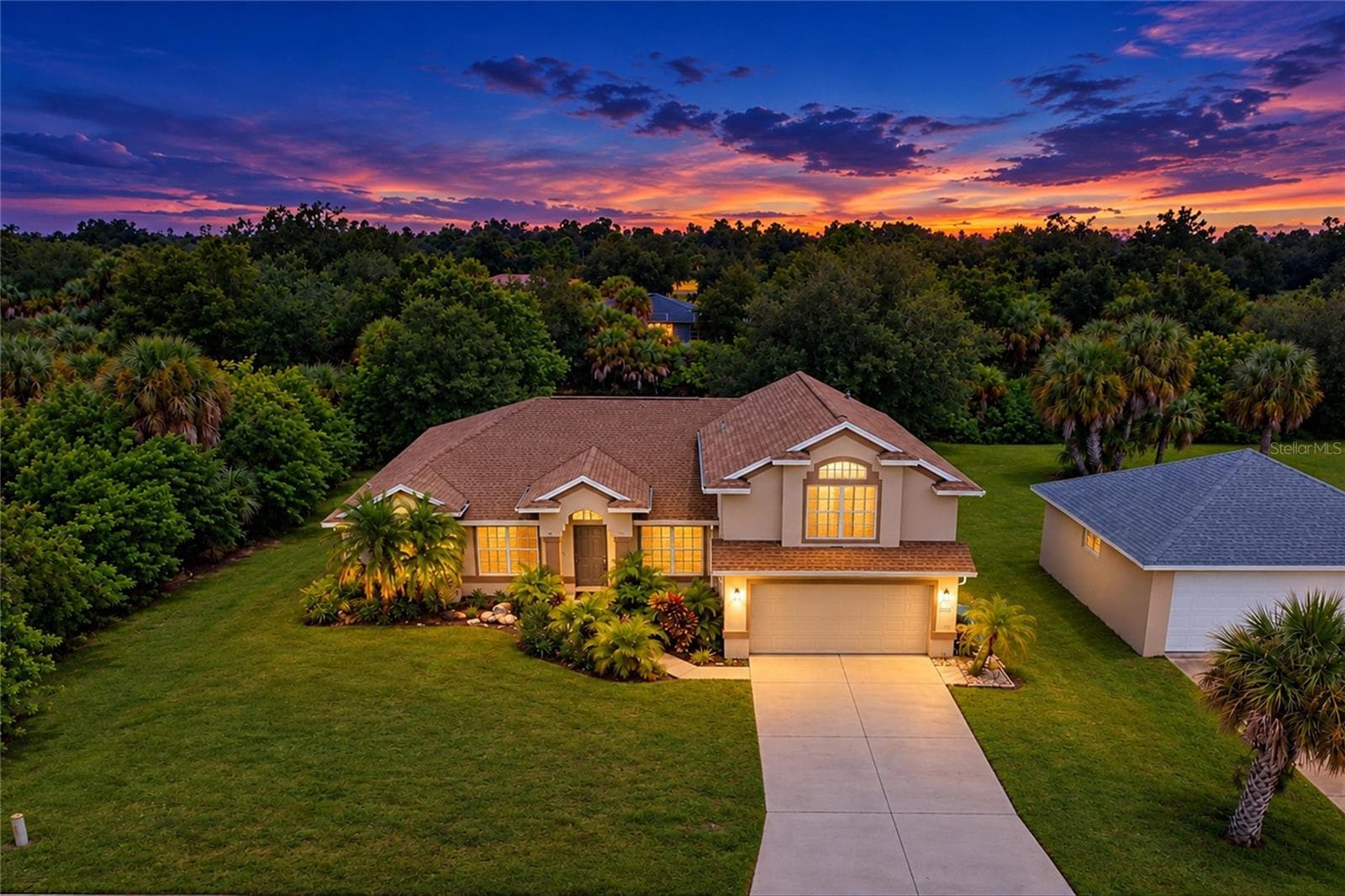 Single Family Residence at 447 RAVENSWOOD BLVD, PORT CHARLOTTE, photo 44 of 45