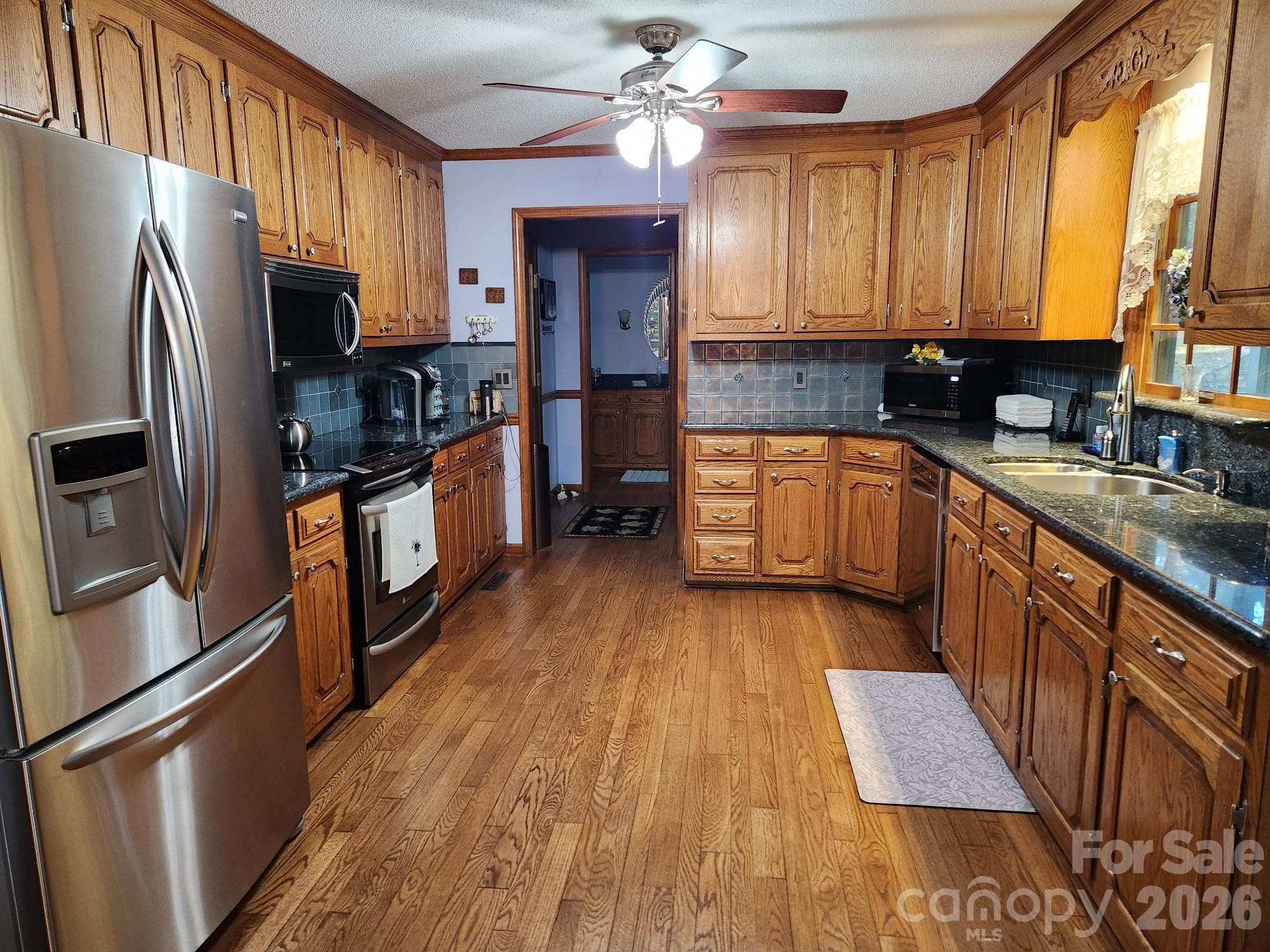 KITCHEN WITH LOTS OF CABINETS, GRANITE CT, HARDWOODS AND PULL OUR DRAWERS - 1800 Lake Lynn Road, Concord