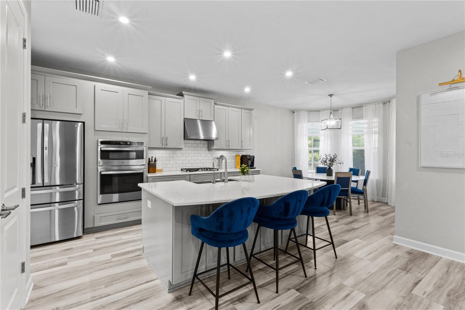 Single Family Residence at 9113 LUNA LN, SARASOTA, photo 13 of 95