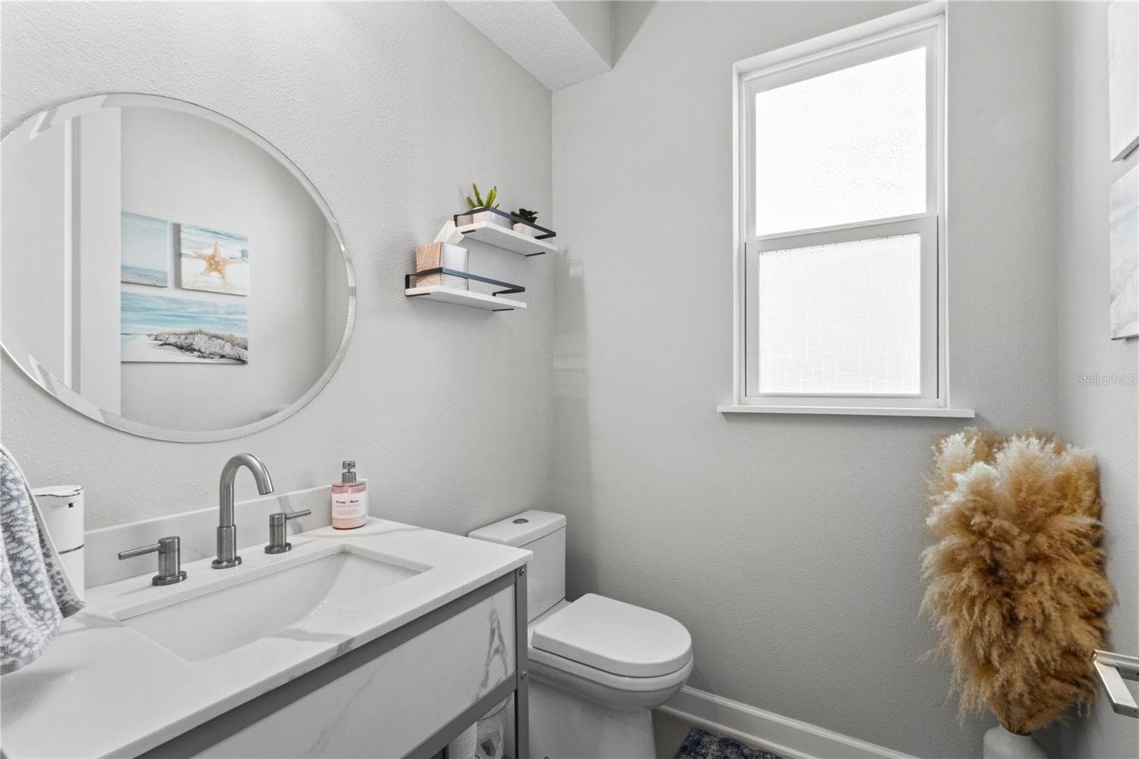 Powder room downstairs - 9113 LUNA LN, SARASOTA