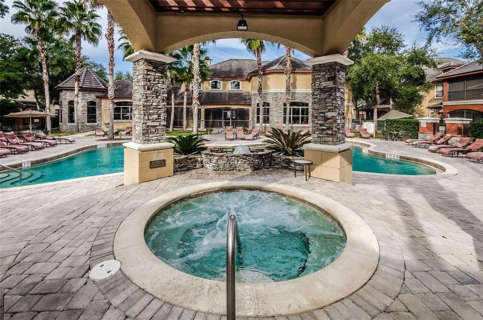 Condominium at 2138 CHIANTI PL #144, PALM HARBOR, photo 5 of 6