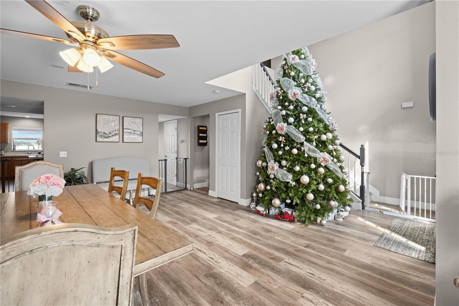 Formal Dining/Living Room - 148 VISTA VIEW AVE, EAGLE LAKE