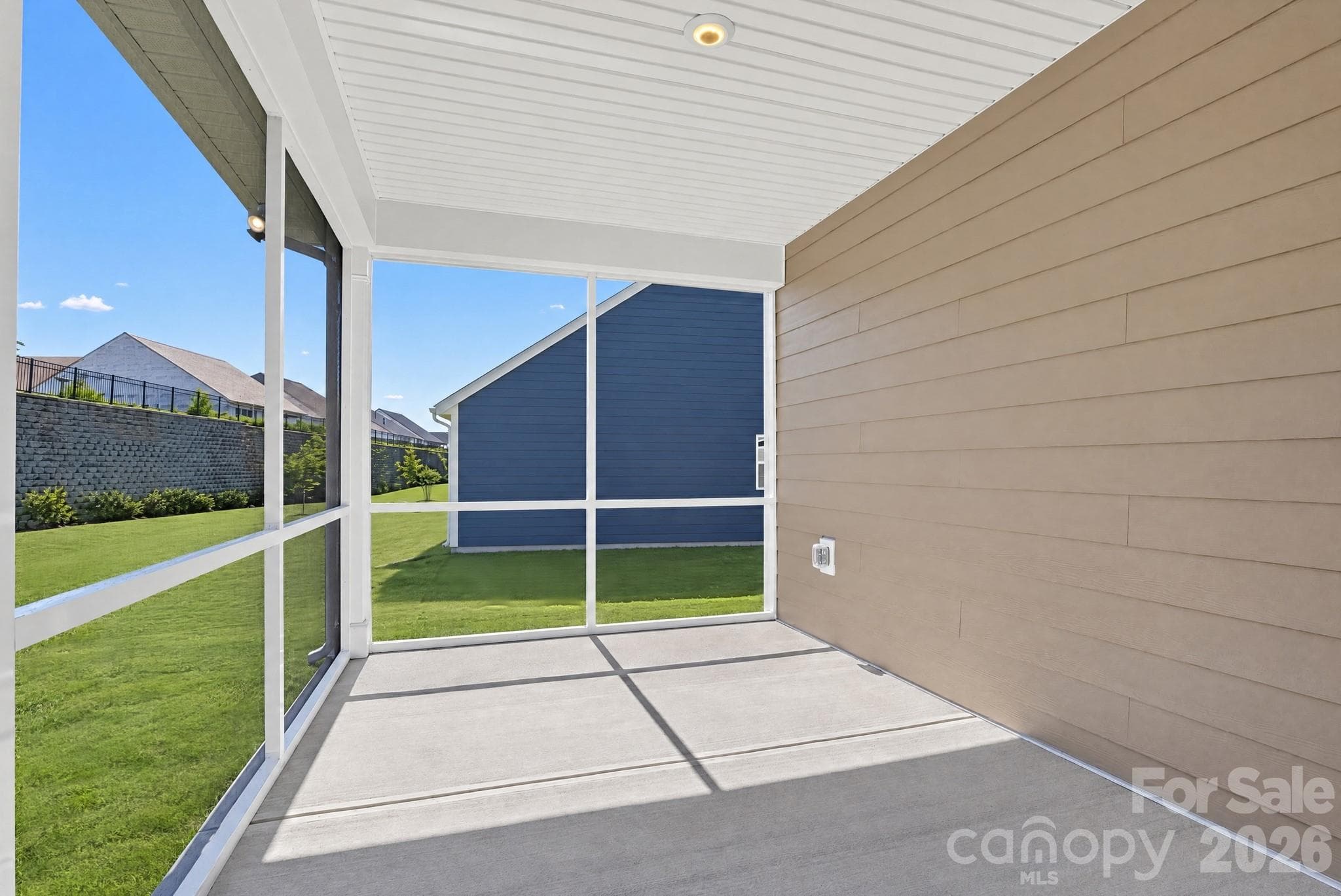 Single Family Residence at 5337 Redbud Road, Lancaster, photo 6 of 32