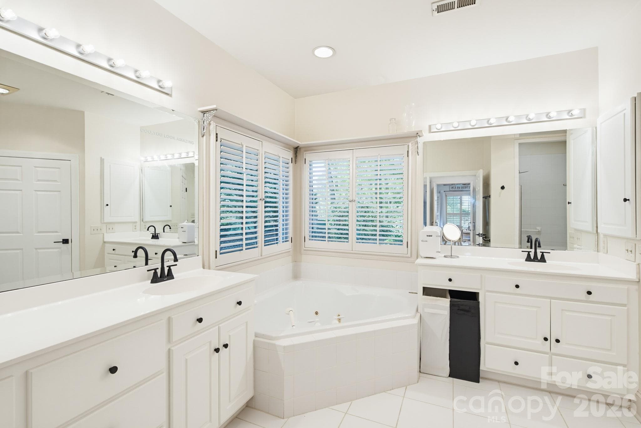 Single Family Residence at 7201 Charter Brook Drive, Charlotte, photo 19 of 46