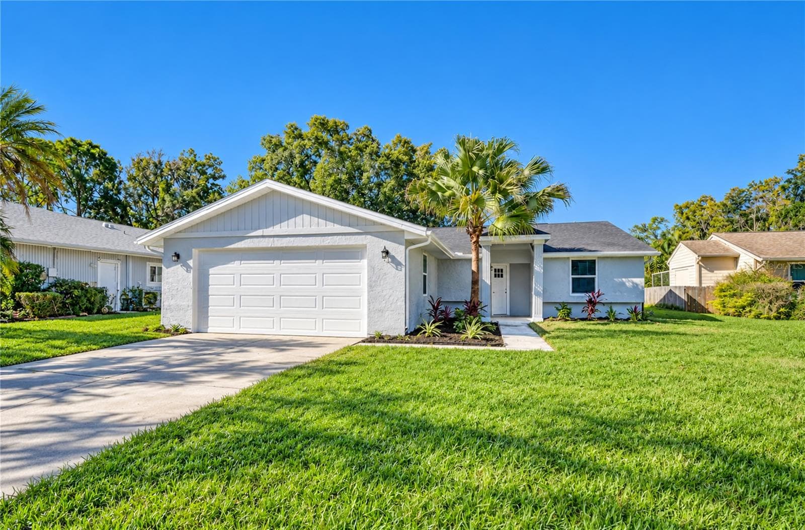 Single Family Residence at 404 LAKEVIEW DR, OLDSMAR, photo 6 of 56