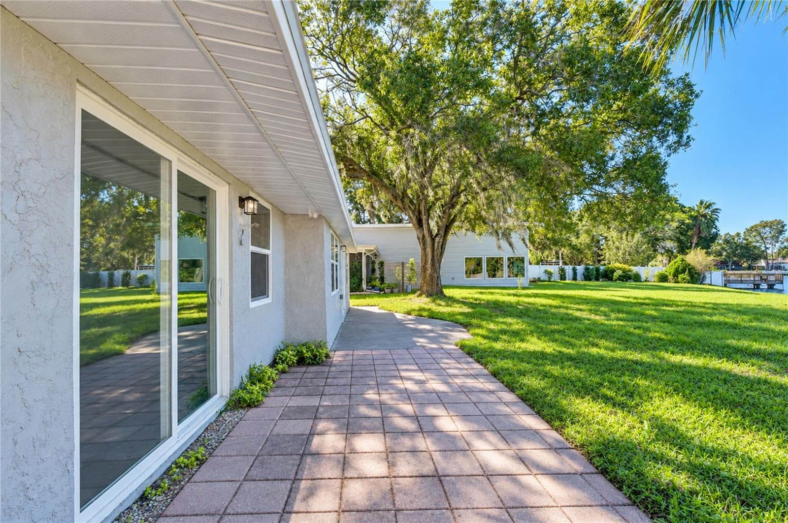 Single Family Residence at 404 LAKEVIEW DR, OLDSMAR, photo 41 of 56