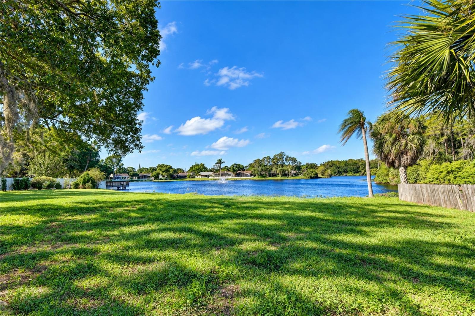 Single Family Residence at 404 LAKEVIEW DR, OLDSMAR, photo 43 of 56