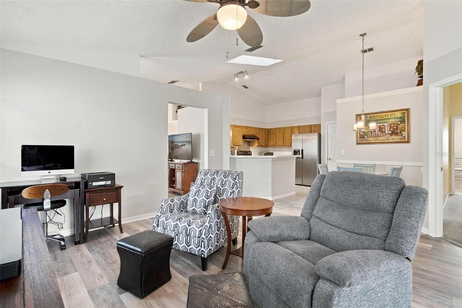 Family Room - 945 CLEAR CREEK CIR, CLERMONT