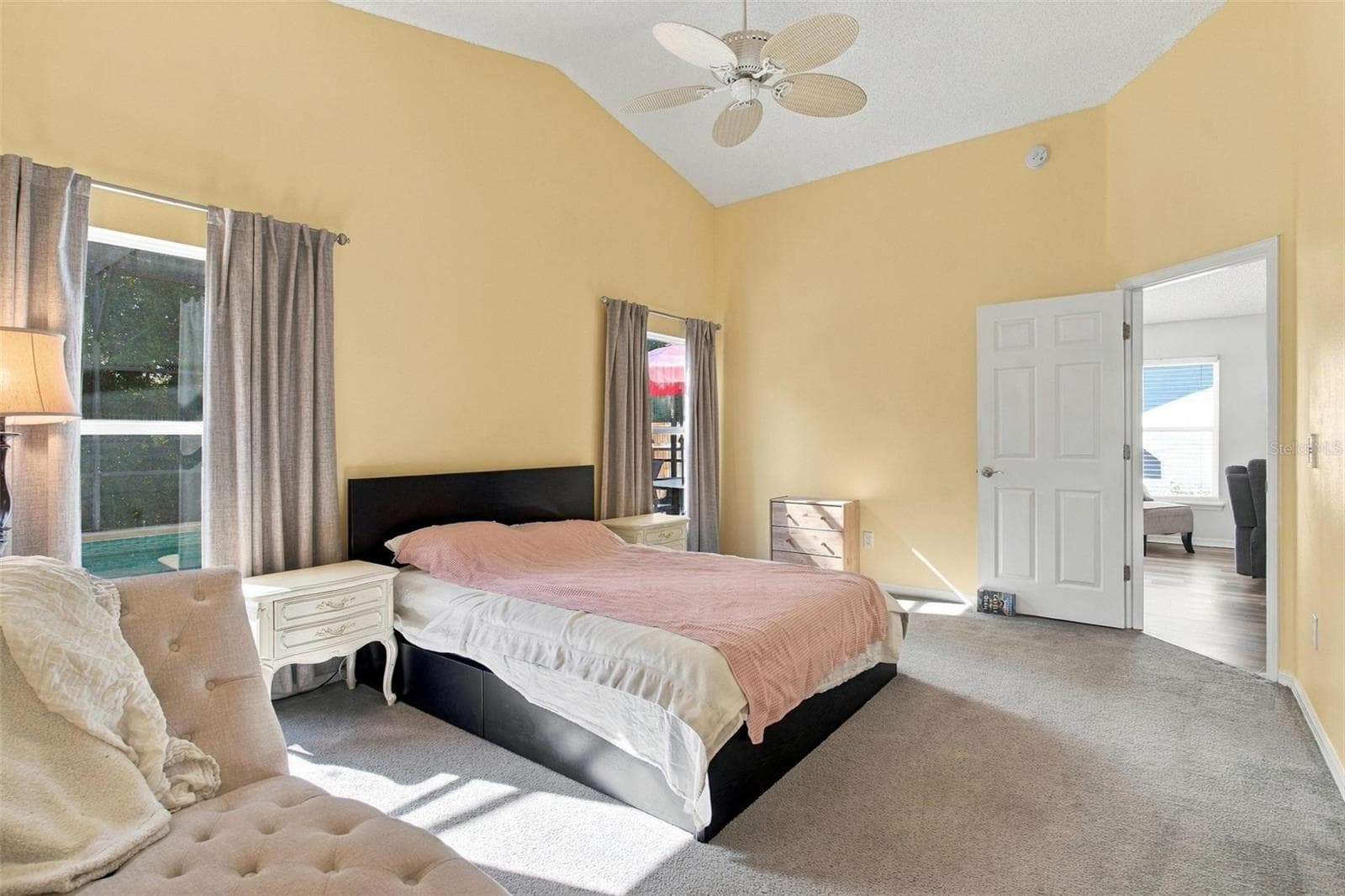 Primary Bedroom with High Ceilings - 945 CLEAR CREEK CIR, CLERMONT