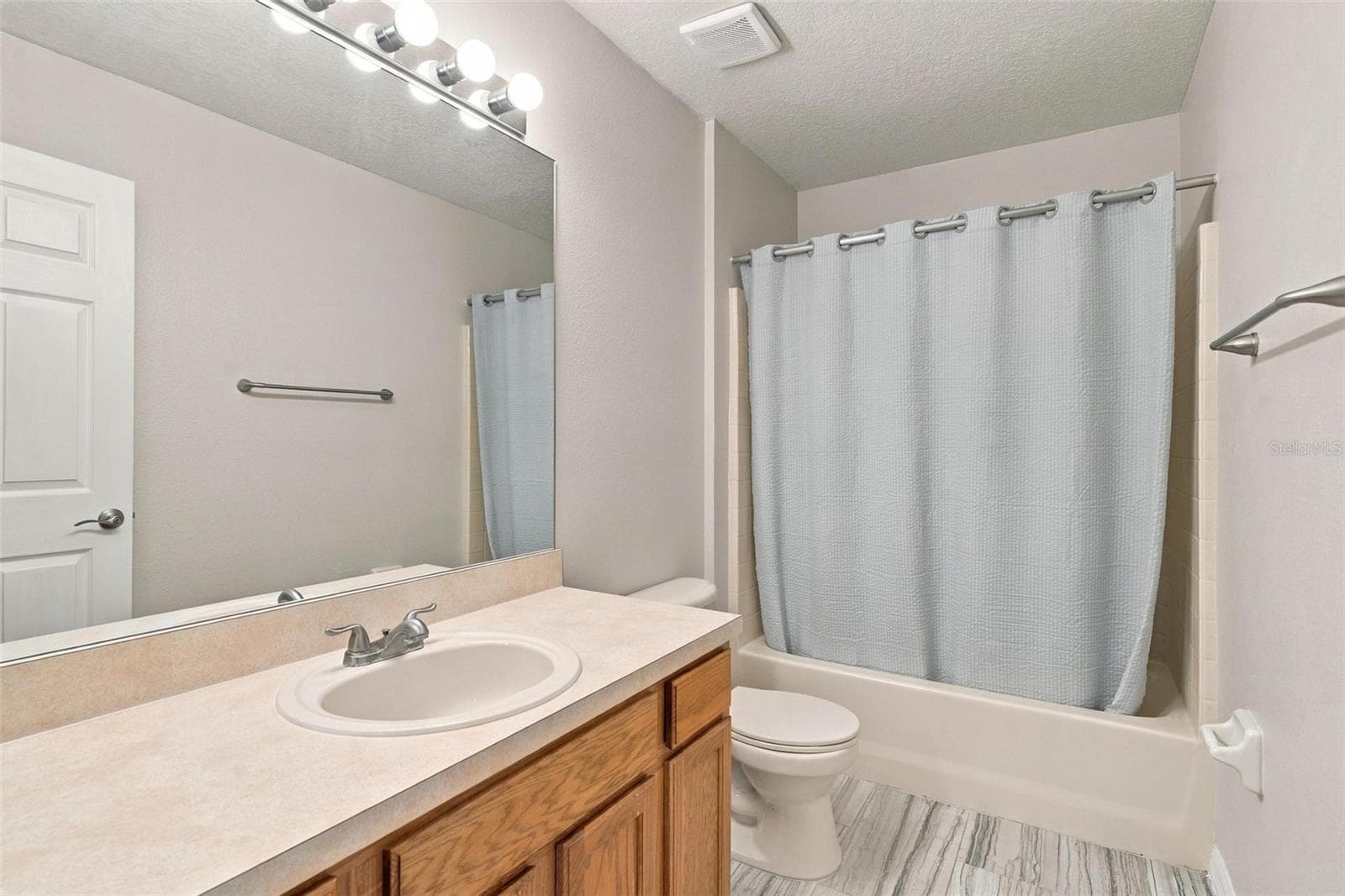 Bathroom 2 - 945 CLEAR CREEK CIR, CLERMONT