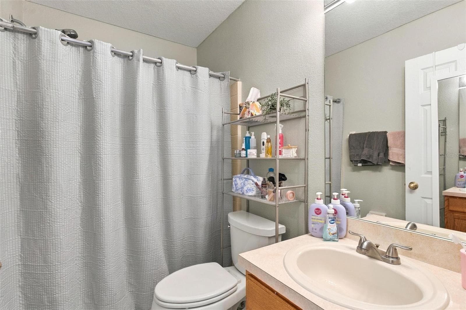 Bathroom 3 - 945 CLEAR CREEK CIR, CLERMONT