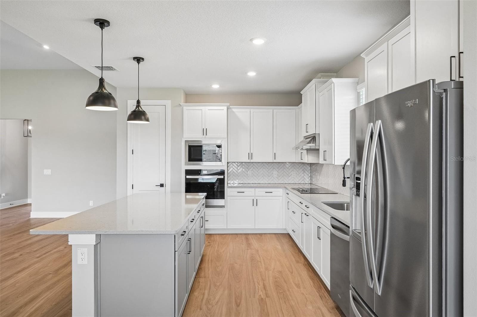 Single Family Residence at 36794 SUNDOWNER TRL, FRUITLAND PARK, photo 11 of 27