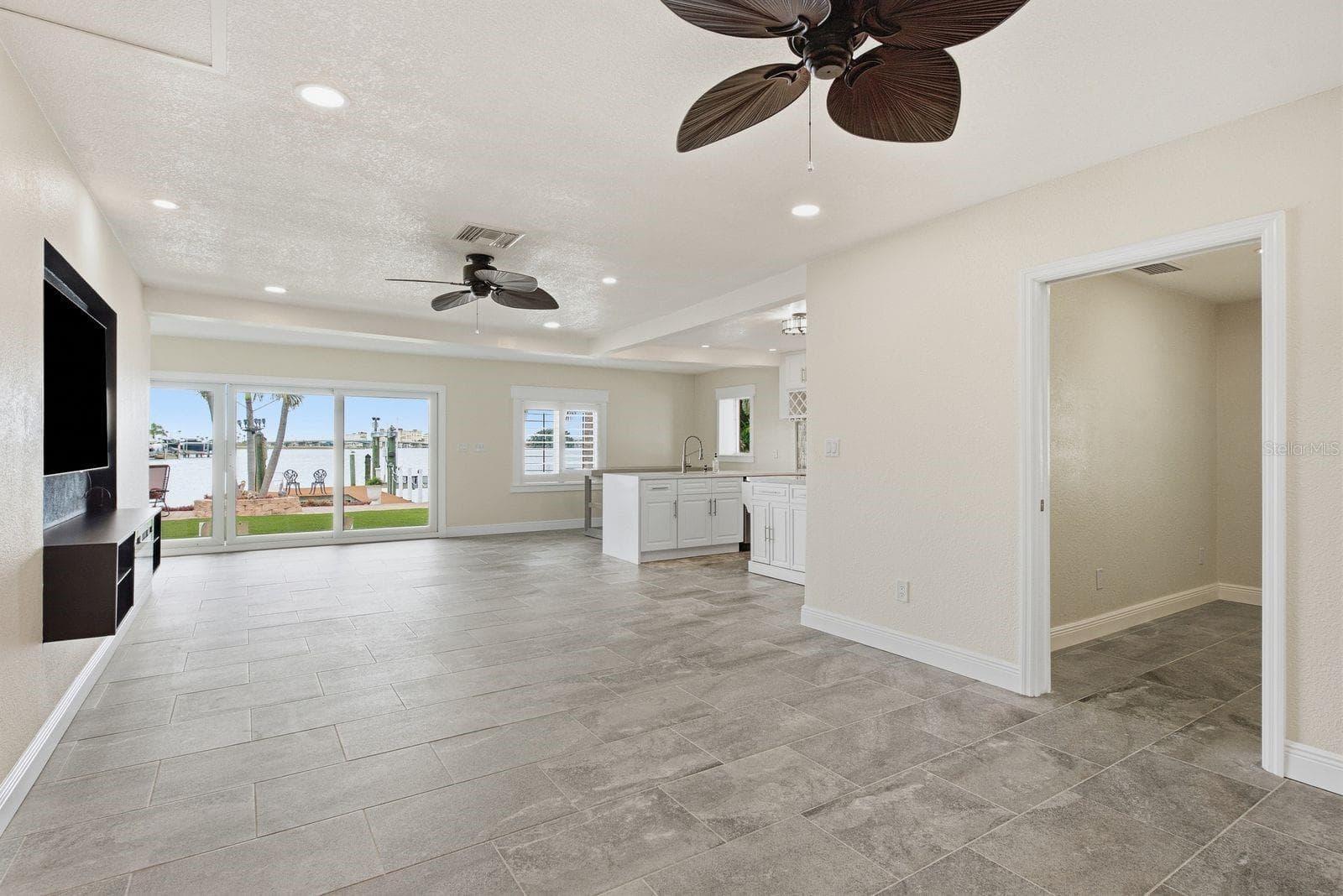 Single Family Residence at 14223 E PARSLEY DR, MADEIRA BEACH, photo 24 of 70