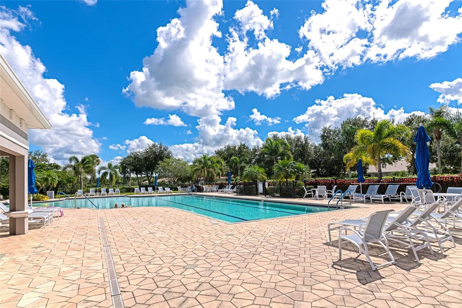Single Family Residence at 8013 STIRLING FALLS CIR, SARASOTA, photo 45 of 56