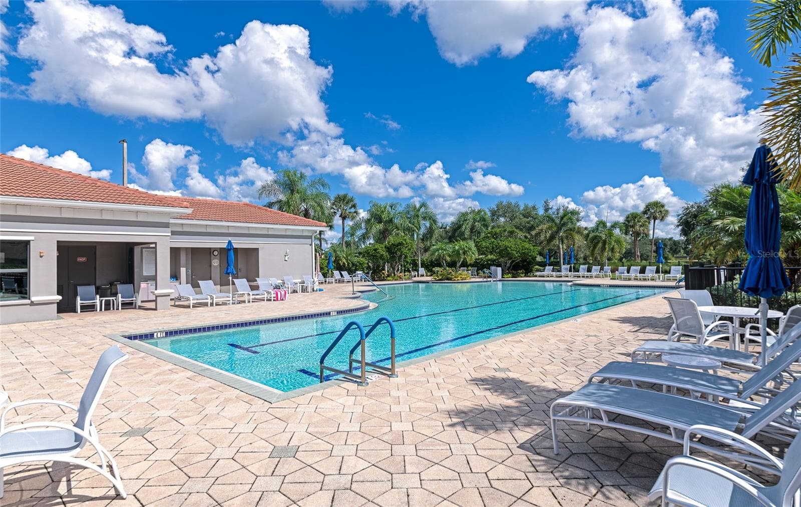 Single Family Residence at 8013 STIRLING FALLS CIR, SARASOTA, photo 46 of 56