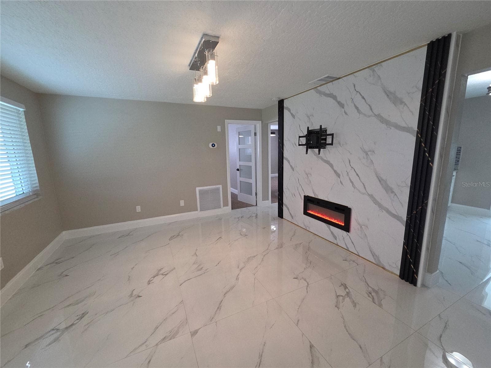 Single Family Residence at 3129 BALDWIN AVE, SARASOTA, photo 8 of 46