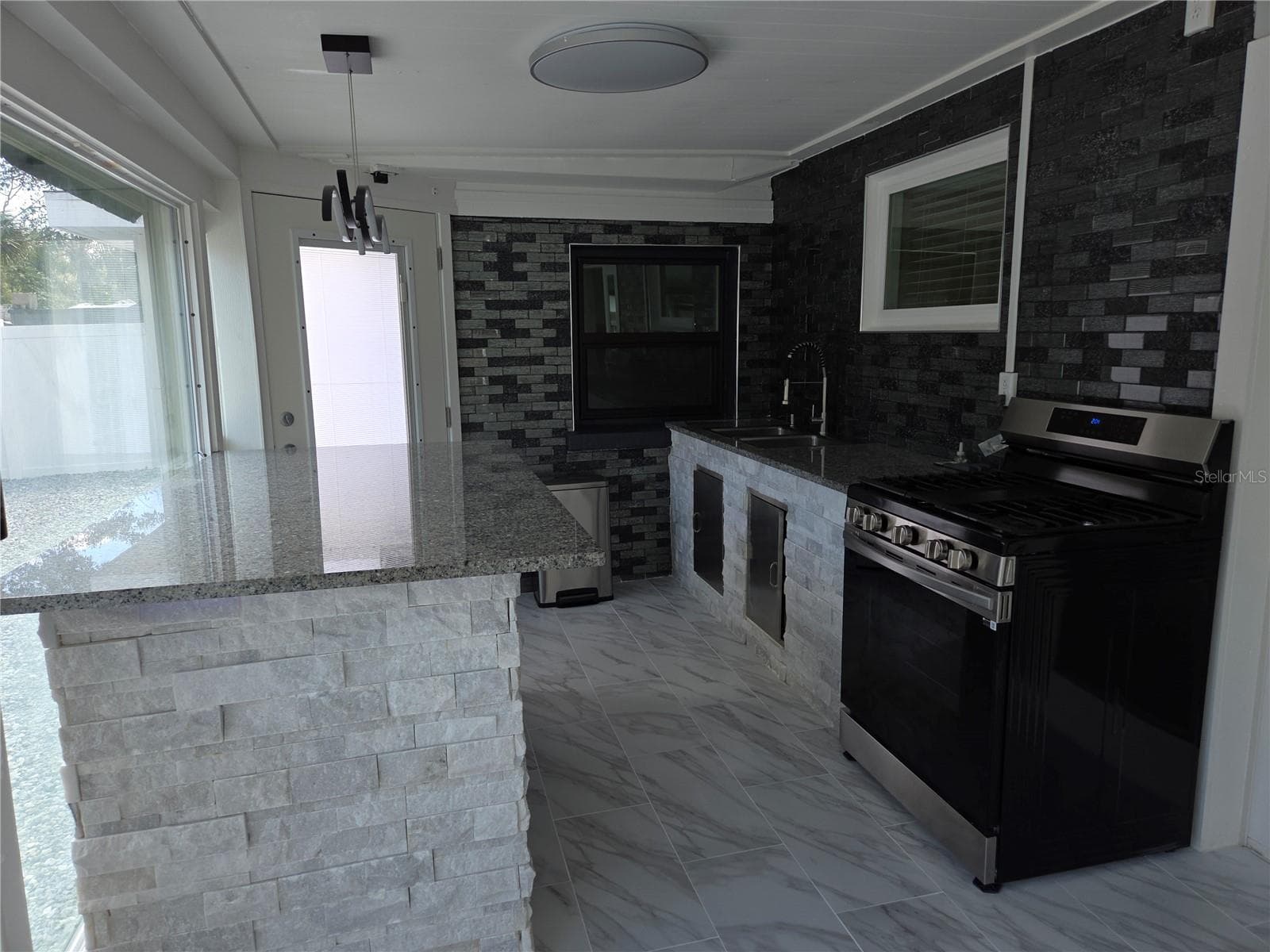 Single Family Residence at 3129 BALDWIN AVE, SARASOTA, photo 23 of 46