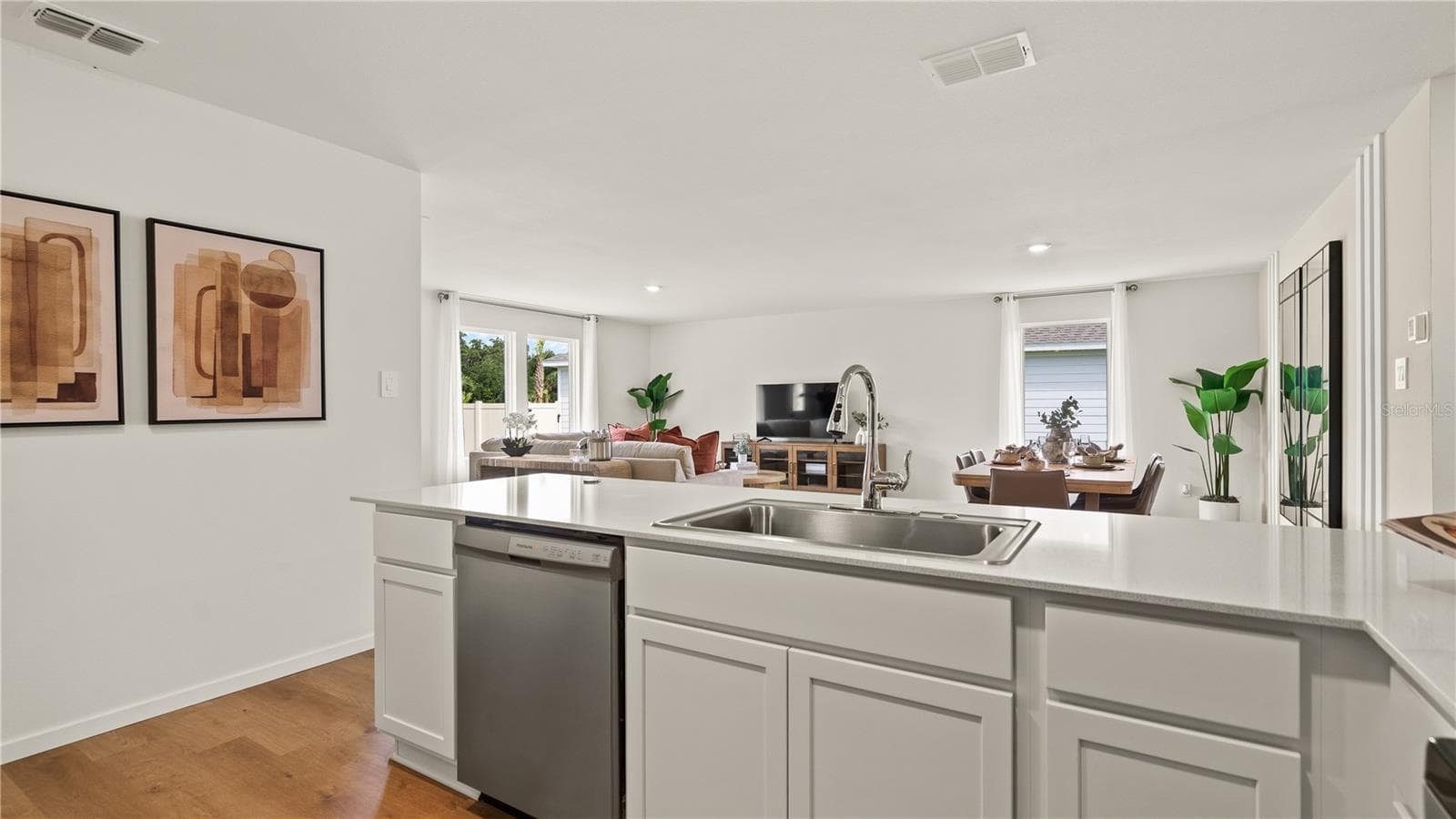 Single Family Residence at 6128 SWAMP BAY DR, EDGEWATER, photo 4 of 30