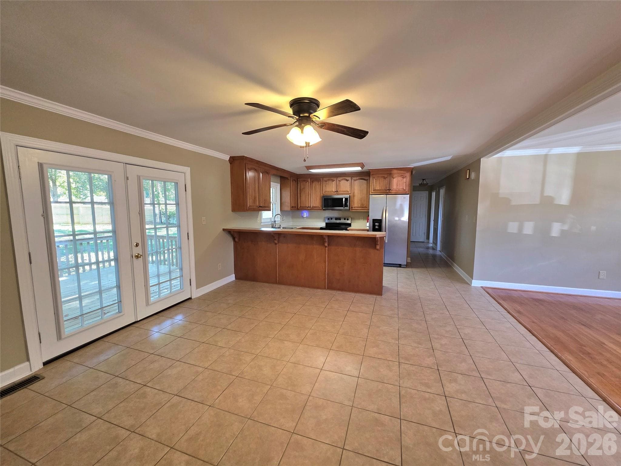 Single Family Residence at 4240 Dawnwood Drive, Gastonia, photo 4 of 16