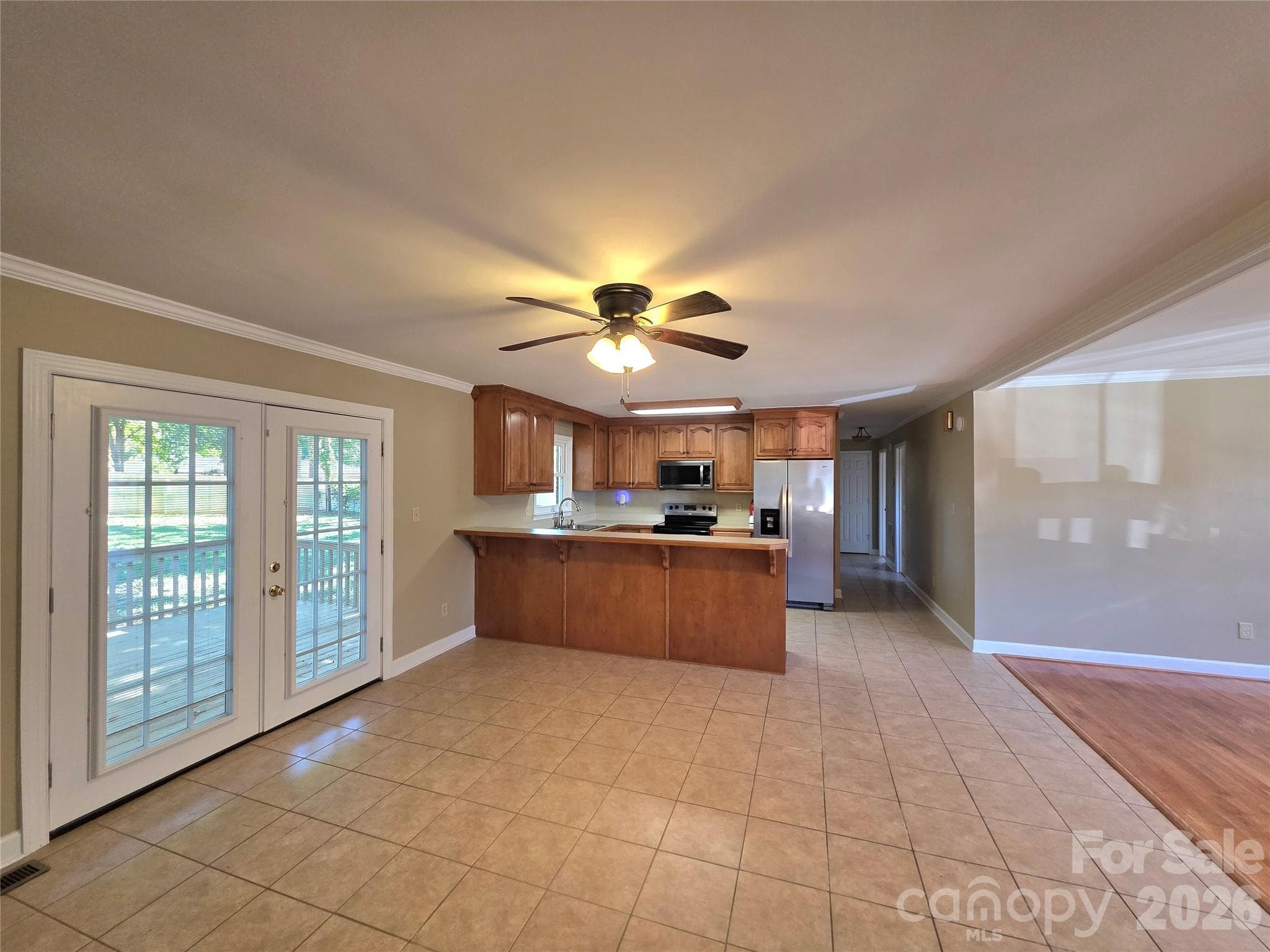 Single Family Residence at 4240 Dawnwood Drive, Gastonia, photo 5 of 16