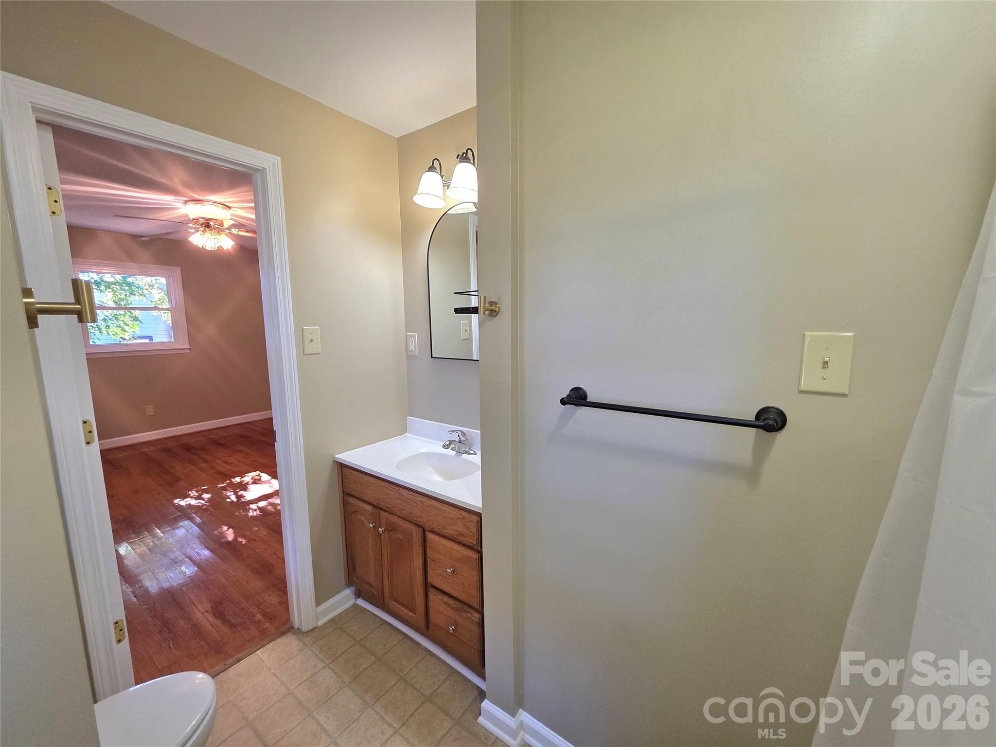 Single Family Residence at 4240 Dawnwood Drive, Gastonia, photo 9 of 16