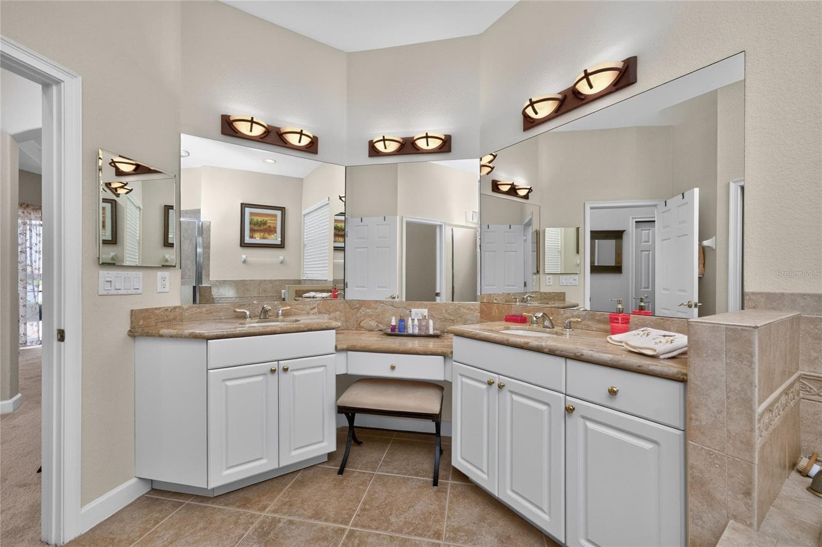 Single Family Residence at 106 CANELETTO WAY, NORTH VENICE, photo 47 of 87