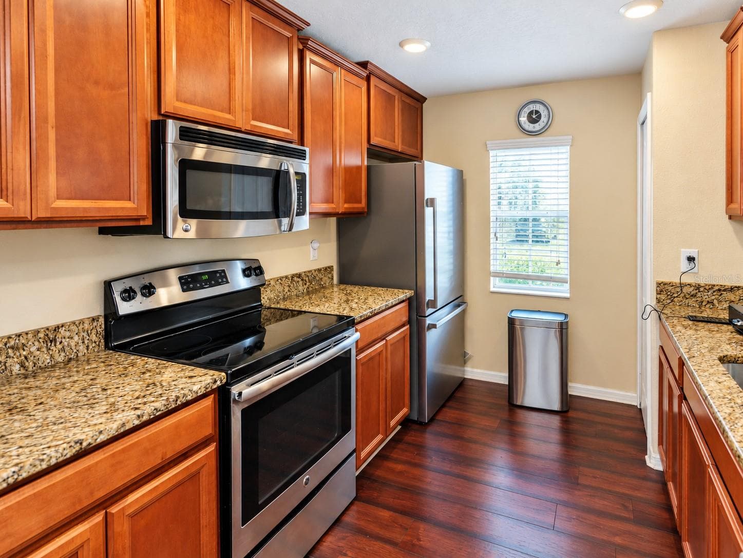 Townhouse at 9812 TRUMPET VINE LOOP, TRINITY, photo 7 of 14