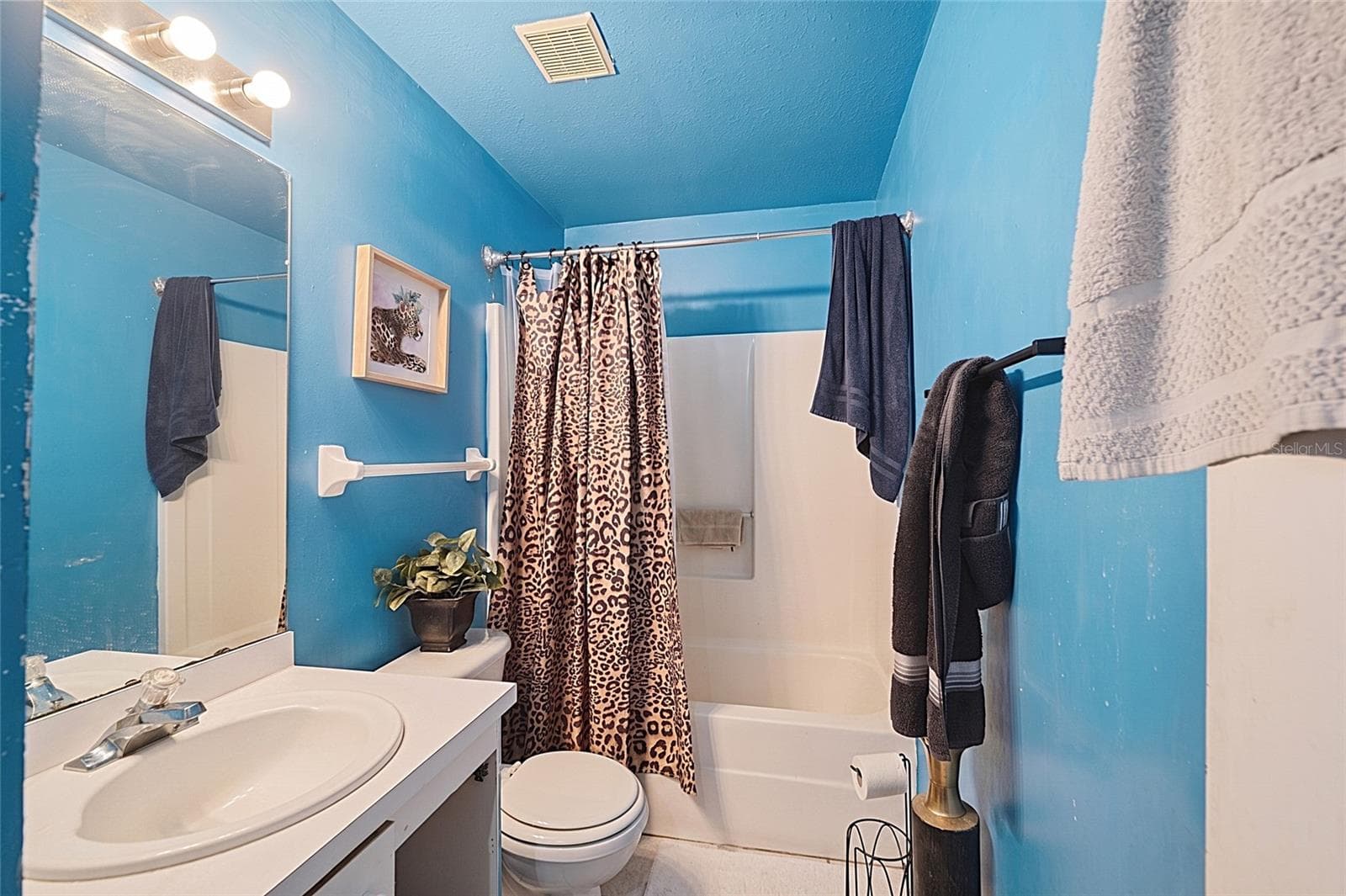 Single Family Residence at 2331 JAYLEN WATKINS ST, FORT MYERS, photo 9 of 20