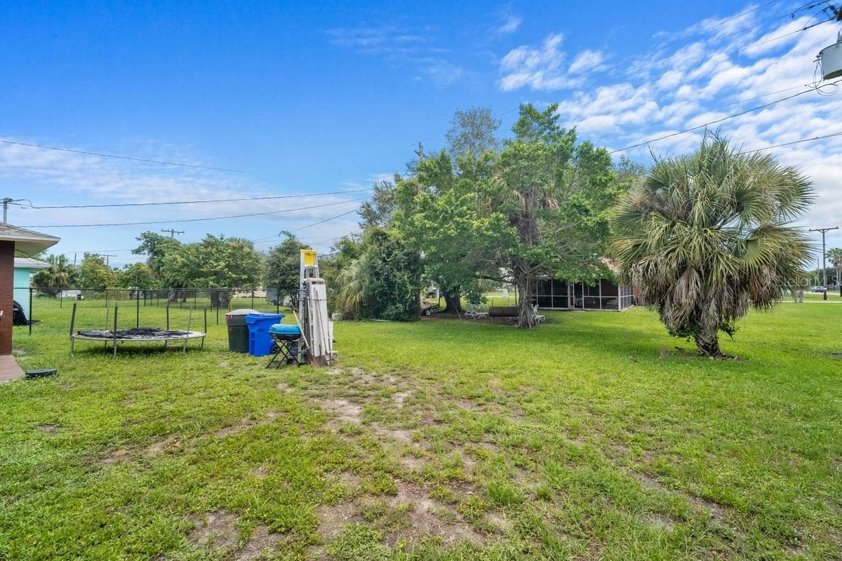 Single Family Residence at 2331 JAYLEN WATKINS ST, FORT MYERS, photo 16 of 20