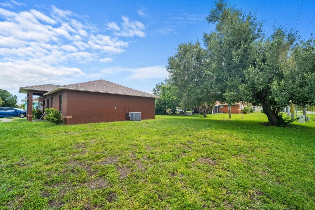 Single Family Residence at 2331 JAYLEN WATKINS ST, FORT MYERS, photo 19 of 20