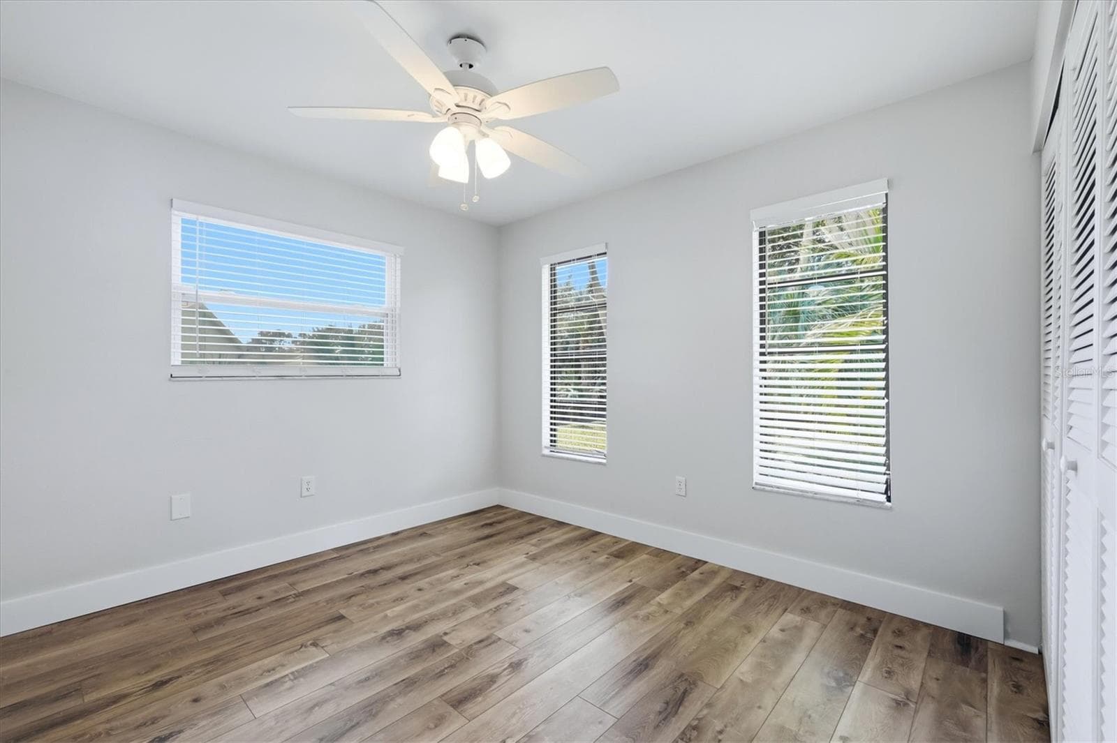 Single Family Residence at 338 PINE GLEN CT, ENGLEWOOD, photo 30 of 45