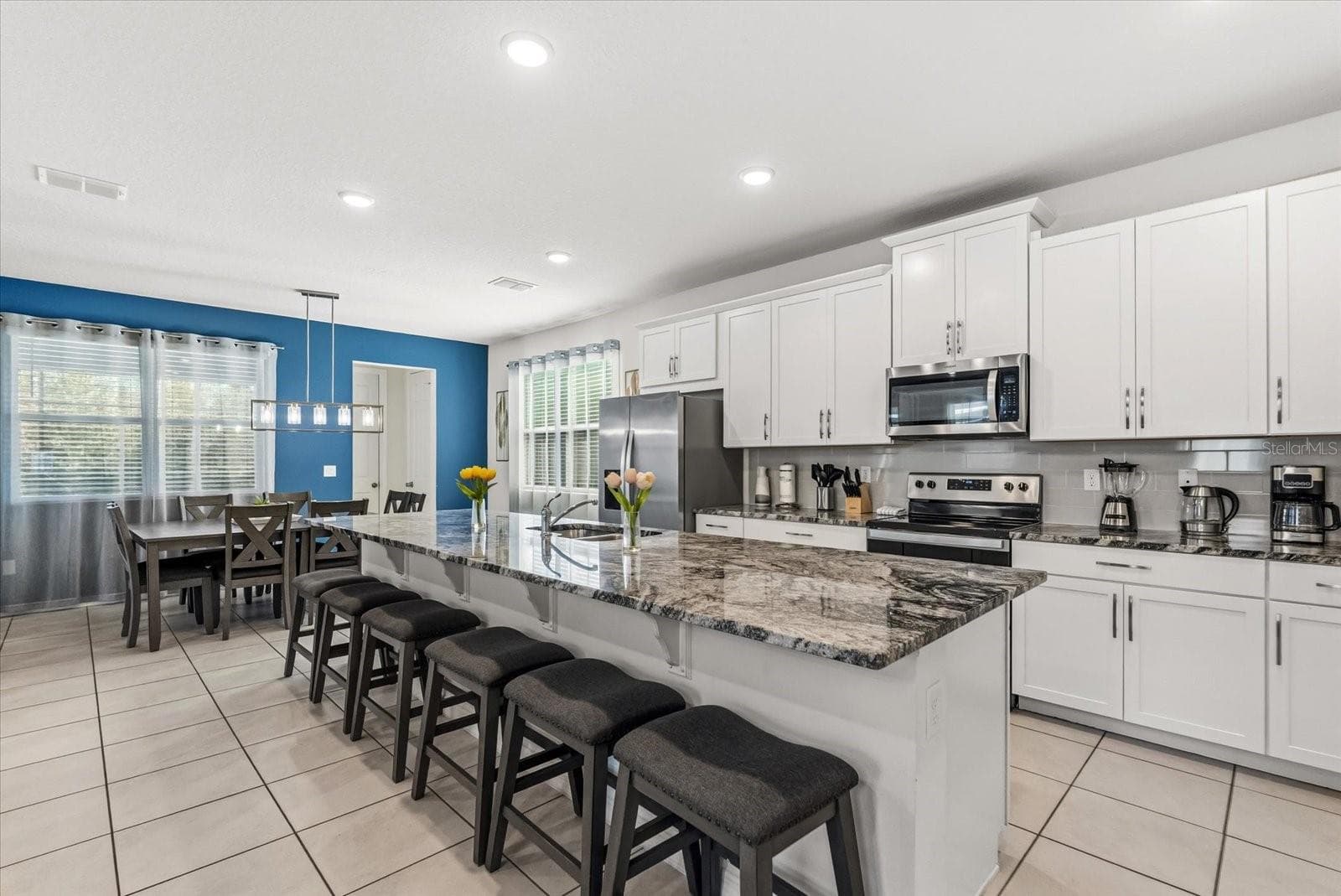 Single Family Residence at 2009 TROPICAL PALMS CIR, KISSIMMEE, photo 11 of 55