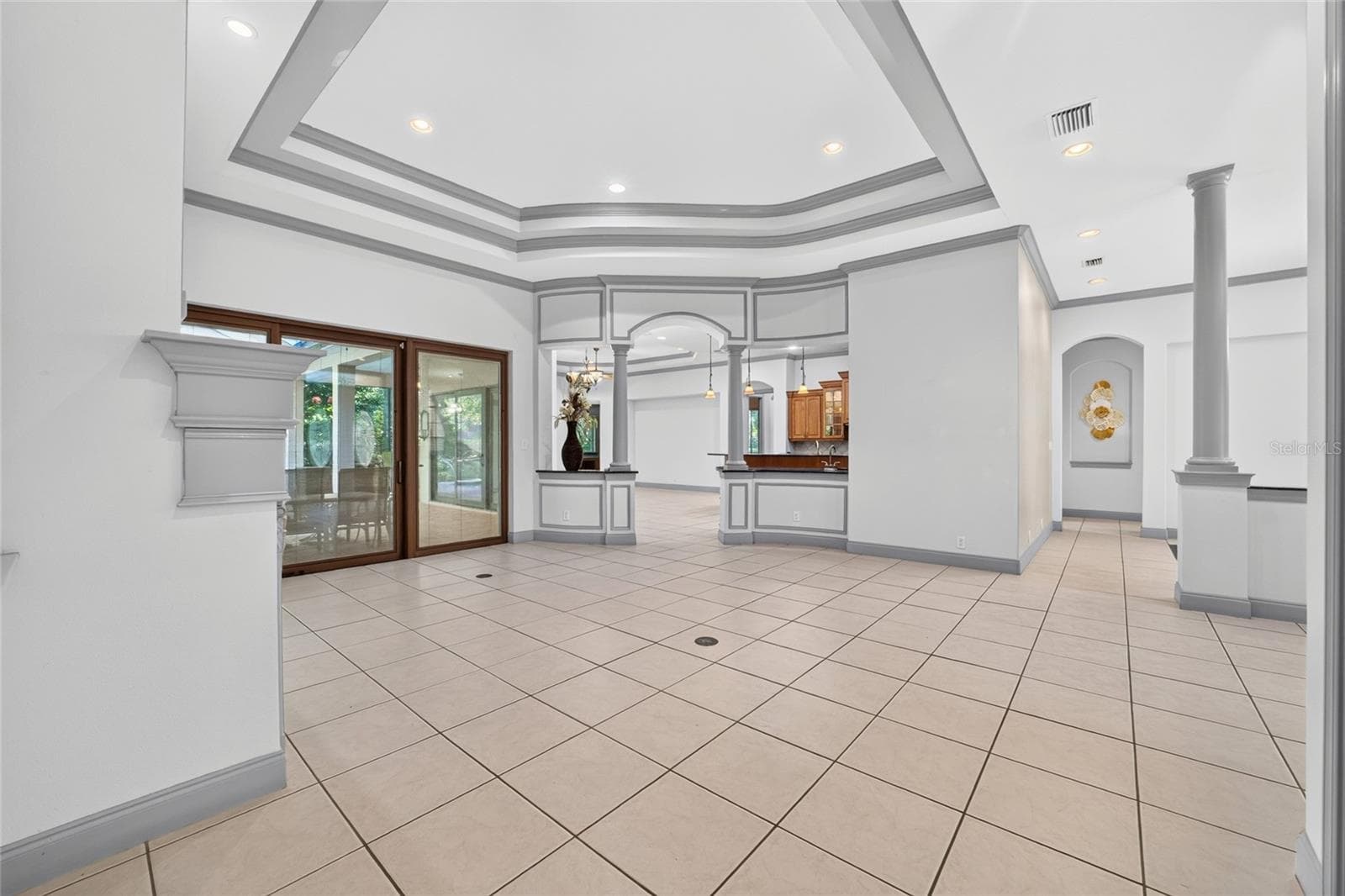 Single Family Residence at 609 SE 47TH LOOP, OCALA, photo 10 of 99