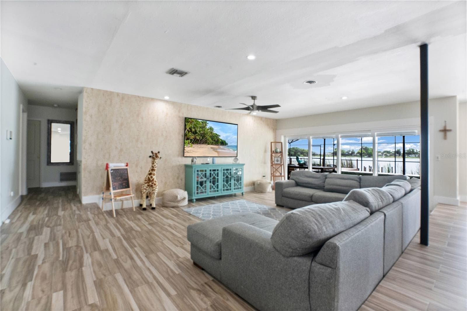 Single Family Residence at 1520 ROCK LAKE DR, ORLANDO, photo 16 of 63