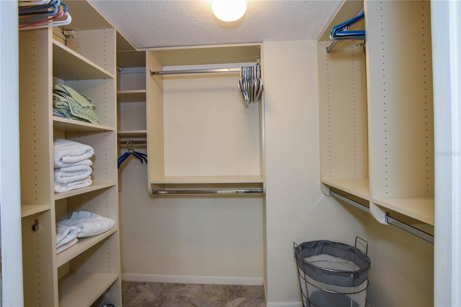 Condominium at 1100 CAPRI ISLES BLVD #318, VENICE, photo 18 of 32