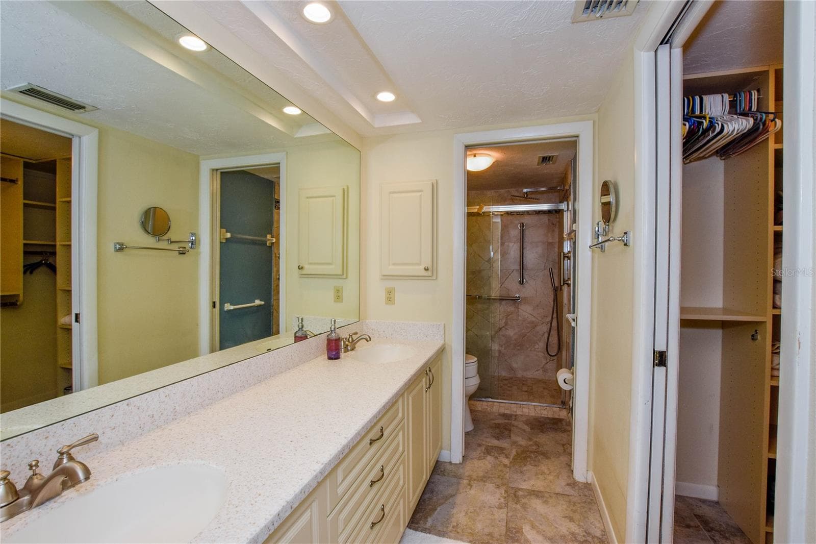 Condominium at 1100 CAPRI ISLES BLVD #318, VENICE, photo 19 of 32