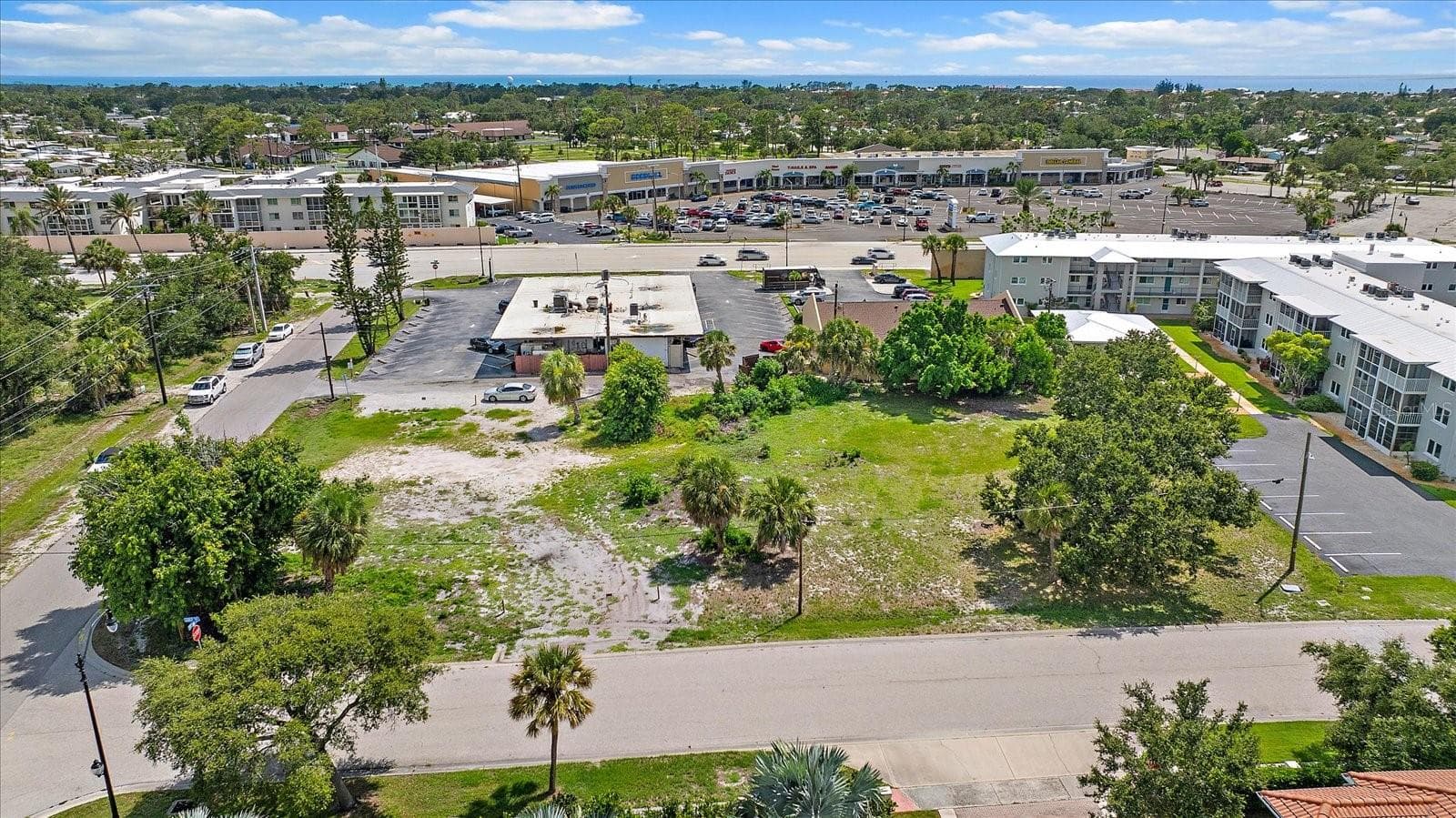 Aerial view of the lot - 648 GUILD DR, VENICE