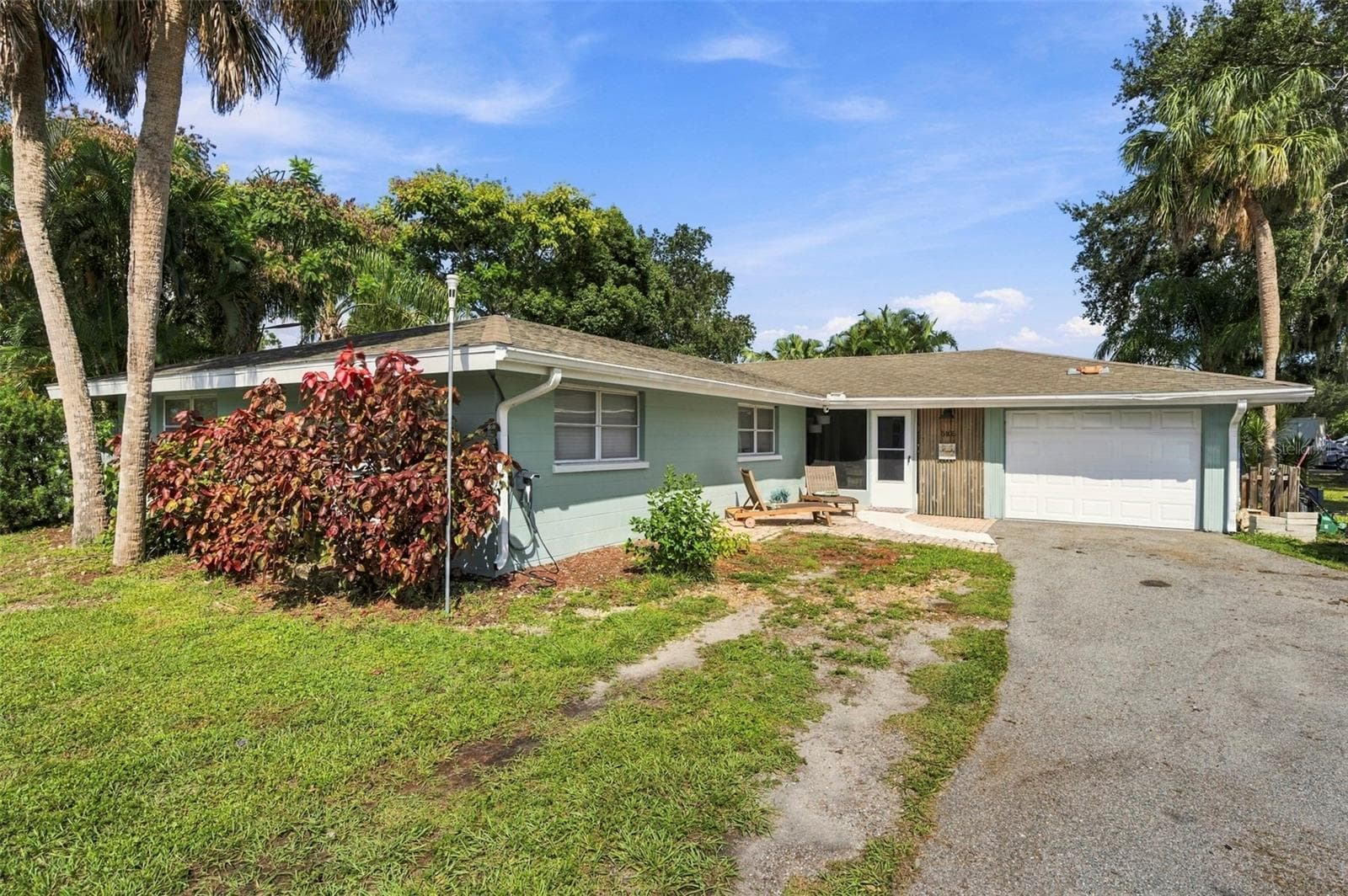 Single Family Residence at 5105 W COUNTRY CLUB DR, SARASOTA, photo 5 of 62