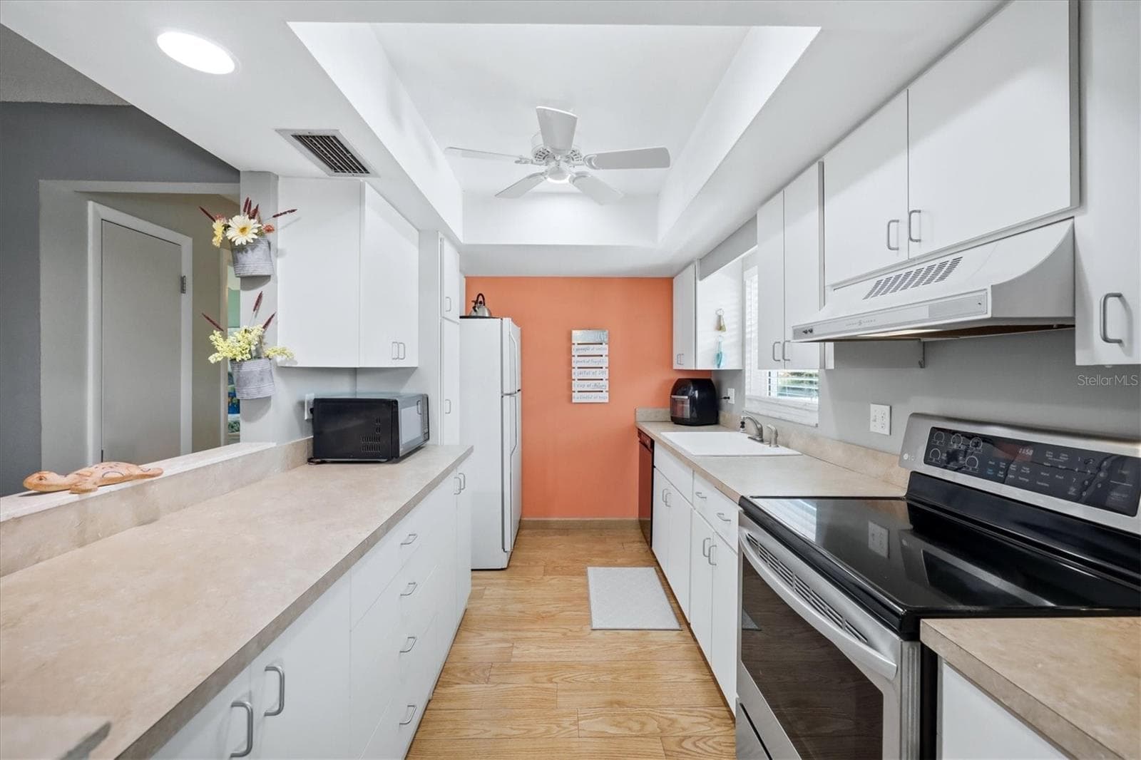 Condominium at 3654 HISPANIA PL #323, SARASOTA, photo 13 of 37