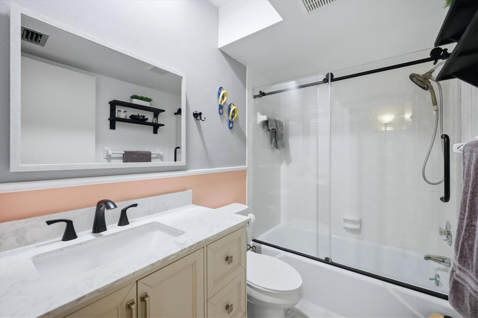 Guest Bath - 3654 HISPANIA PL #323, SARASOTA