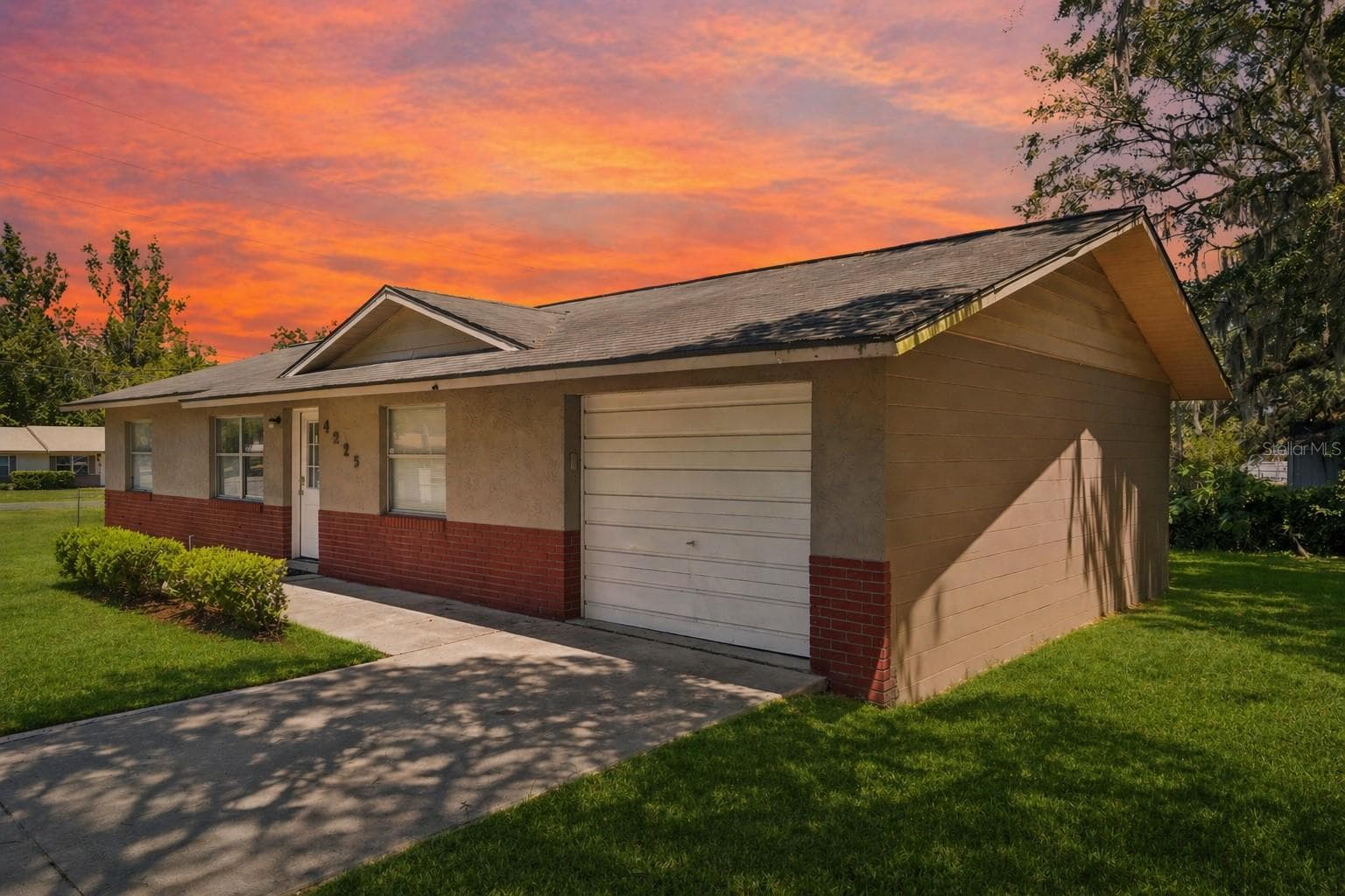 4225 NE 25TH AVE