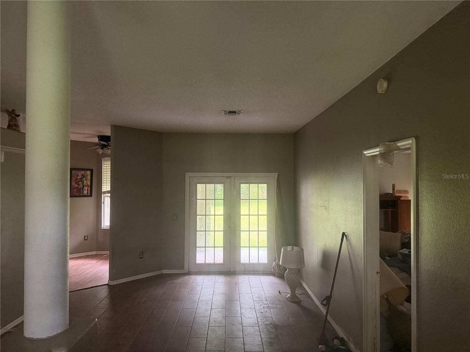 Single Family Residence at 13145 OAK FOREST AVE, BROOKSVILLE, photo 8 of 24