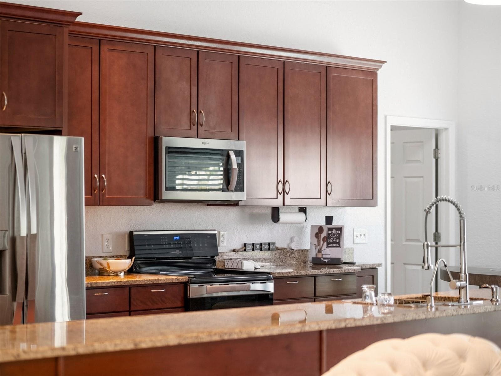 Single Family Residence at 11883 HARTFORDSHIRE WAY, ORLANDO, photo 14 of 51
