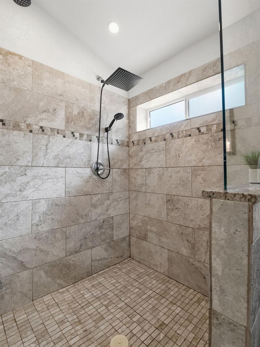 Single Family Residence at 11883 HARTFORDSHIRE WAY, ORLANDO, photo 29 of 51