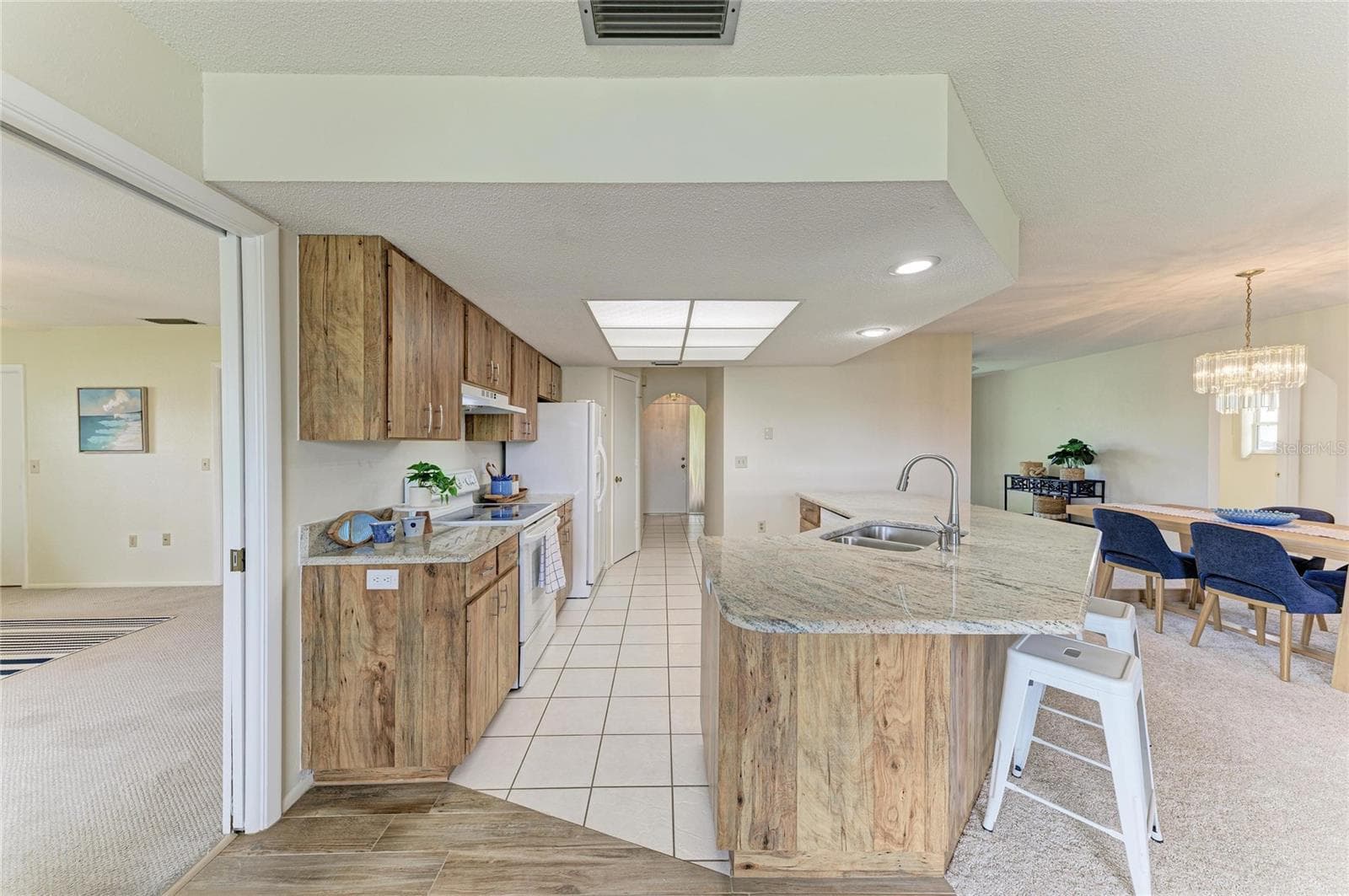 Single Family Residence at 1602 VIKKI CT, VENICE, photo 8 of 40