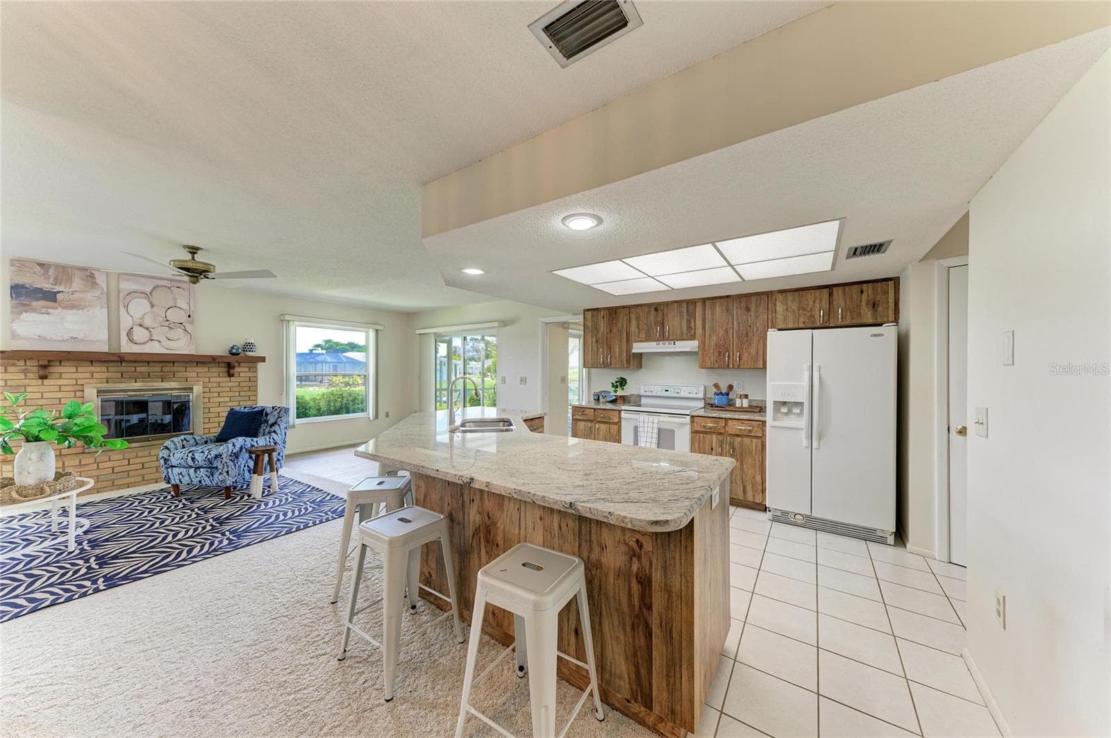 Single Family Residence at 1602 VIKKI CT, VENICE, photo 9 of 40