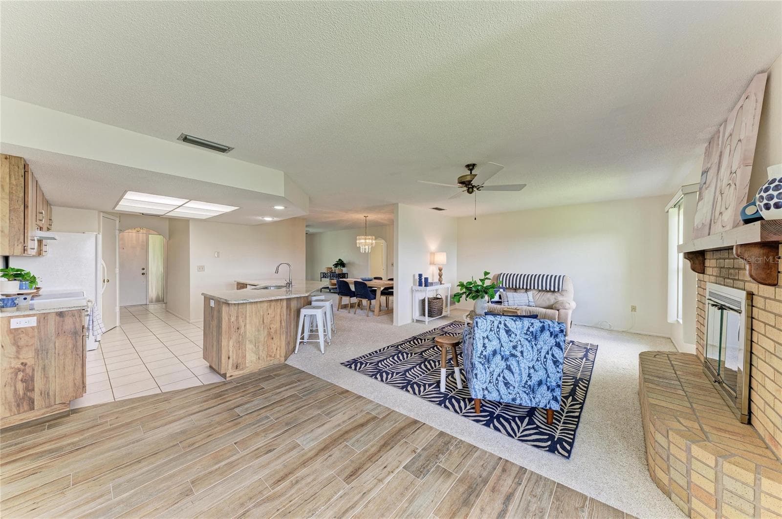 Single Family Residence at 1602 VIKKI CT, VENICE, photo 16 of 40