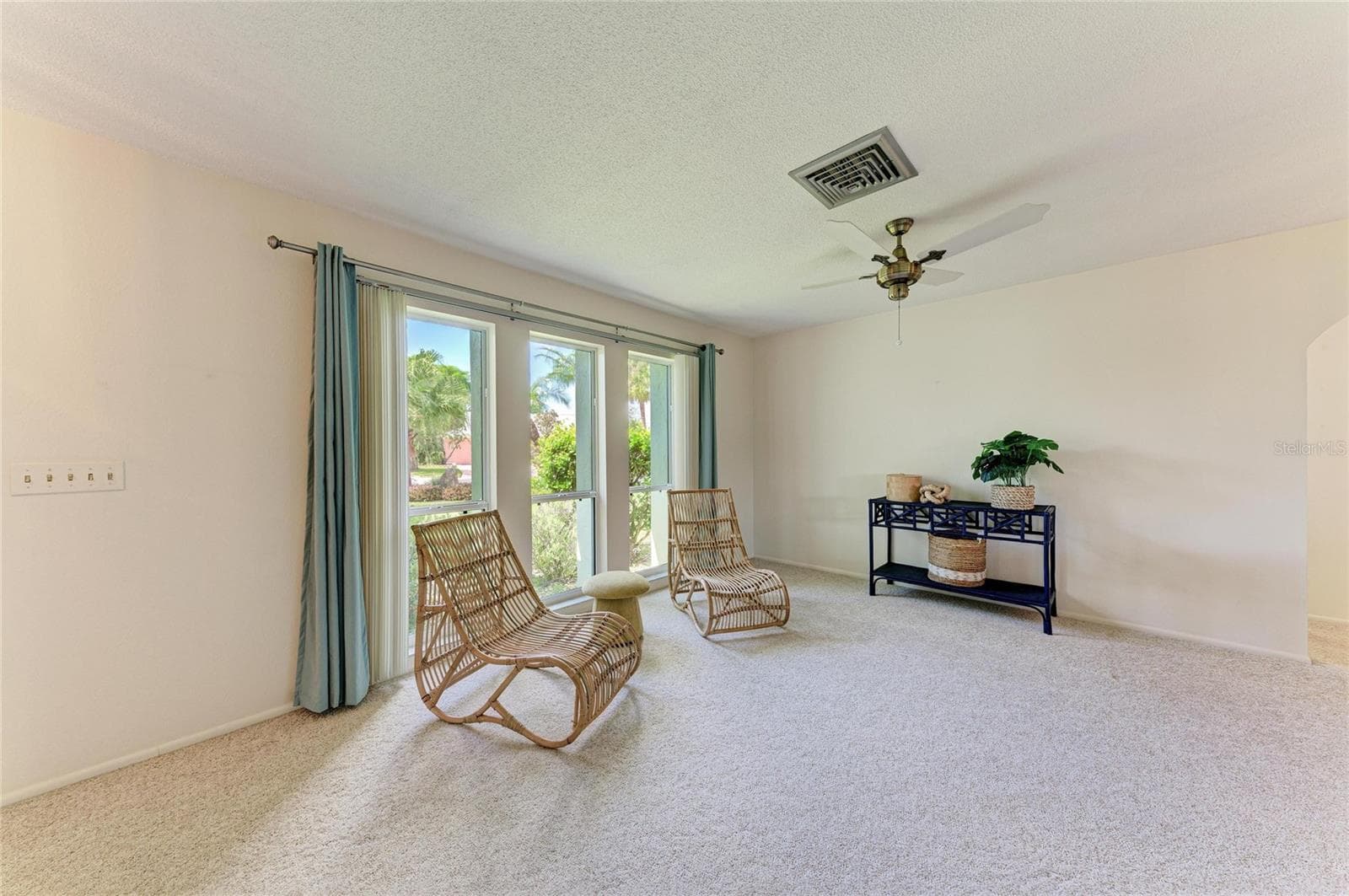 Single Family Residence at 1602 VIKKI CT, VENICE, photo 17 of 40