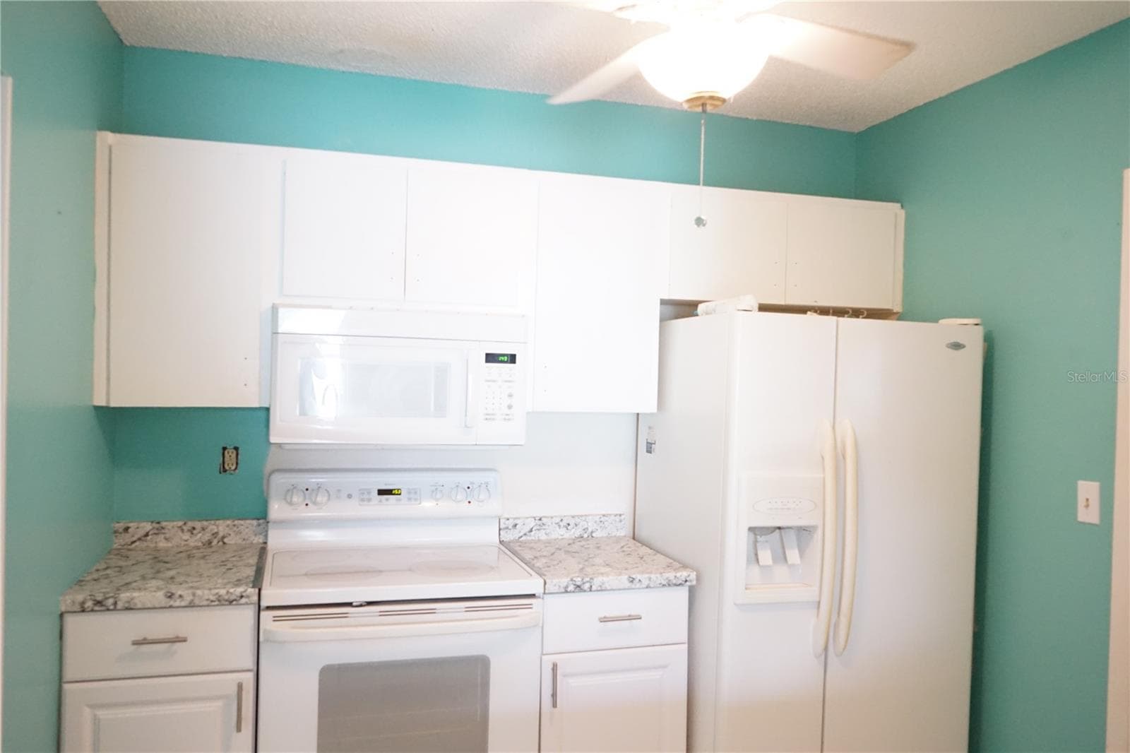 Single Family Residence at 703 HUXLEY PL, SUN CITY CENTER, photo 11 of 41